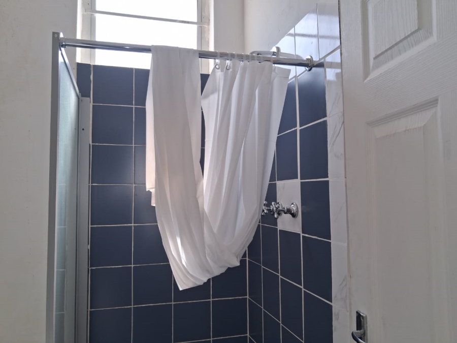 To Let 1 Bedroom Property for Rent in Quigney Eastern Cape